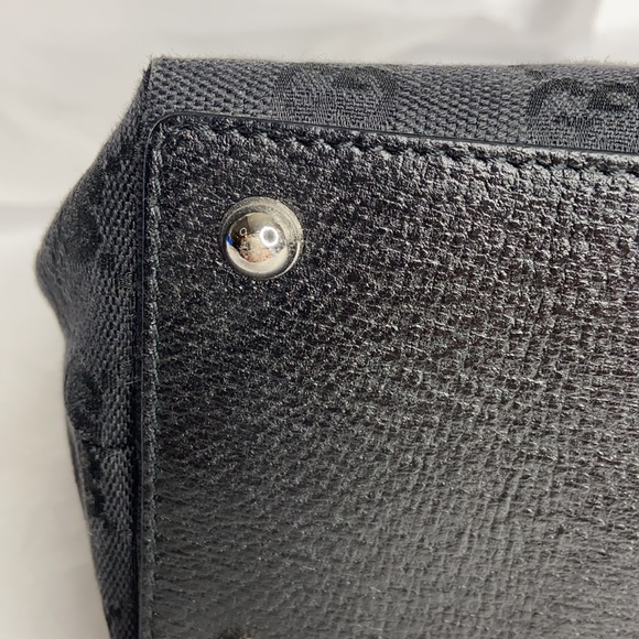 Gucci L6 1/2” x W8” x D4” black small bag EUC - Picture 5 of 16